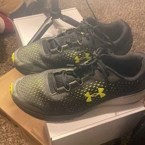 Mens Under Armour shoes